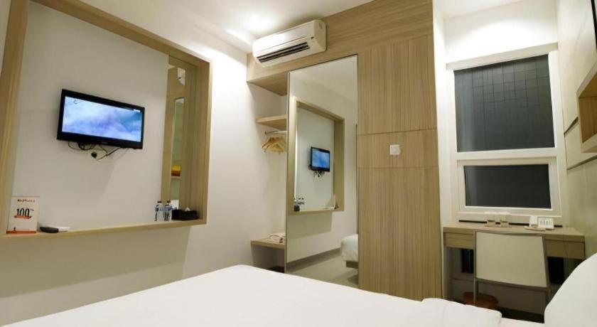 Casa Living Setiabudi Jakarta Exterior photo